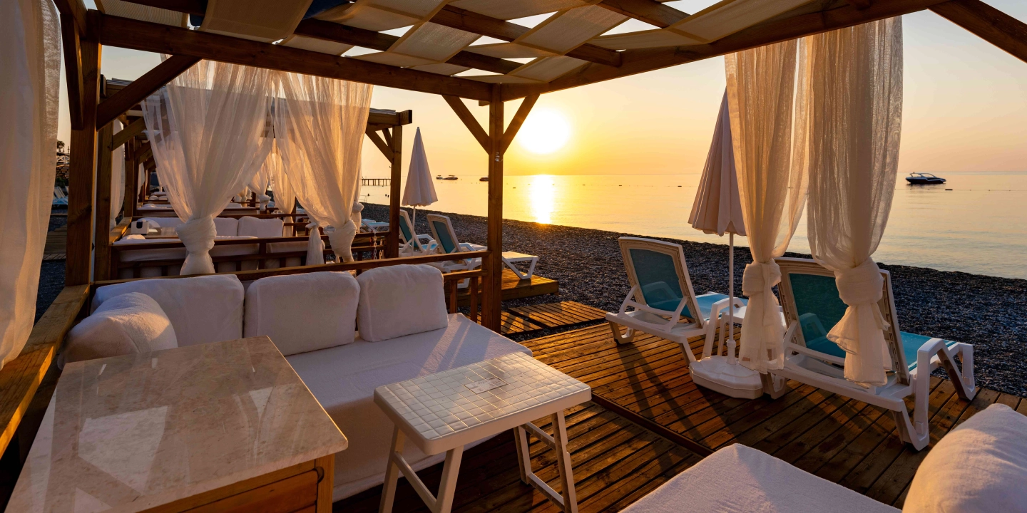 Pavilyon Konseptinde Lüks ve Huzur: Club Marco Polo’da Özel Bir Gün Sizi Bekliyor